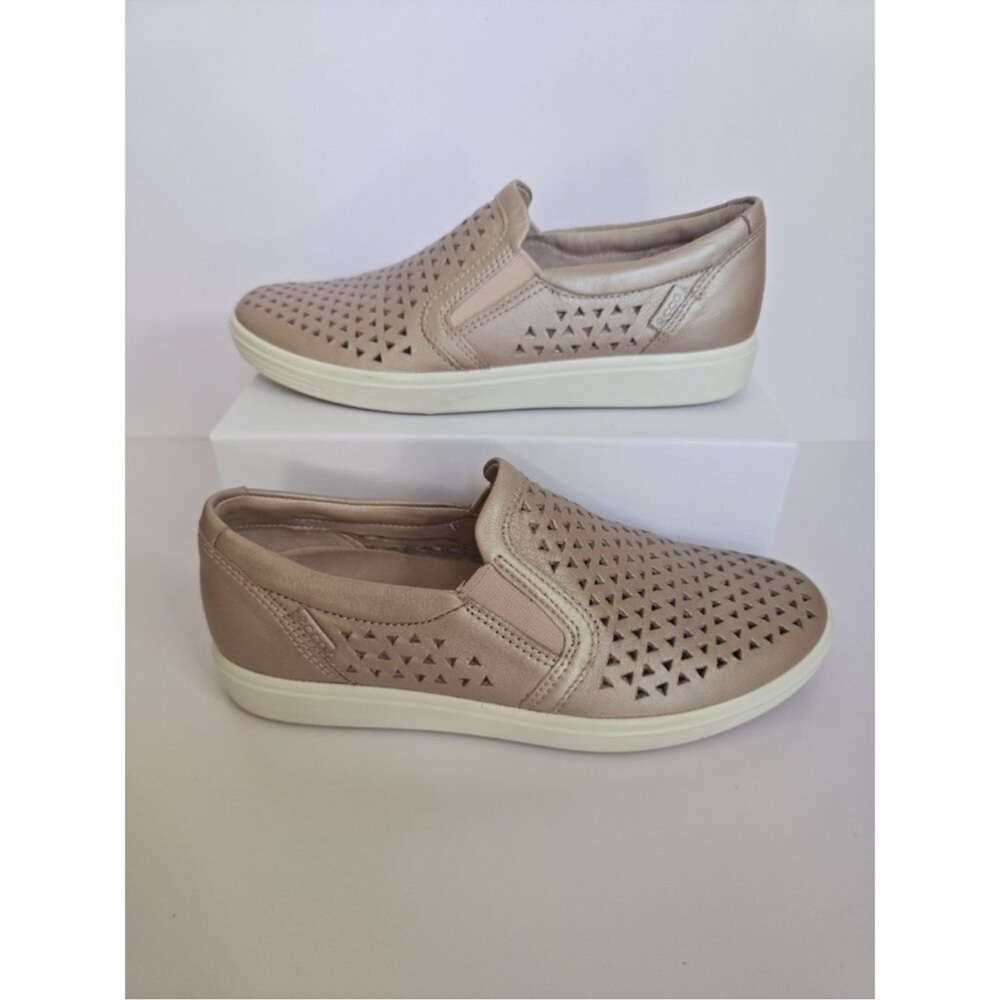 Ecco Soft Laser Cut Slip On Blush Pink Loafer Leather Womens Shoes Size 6 37